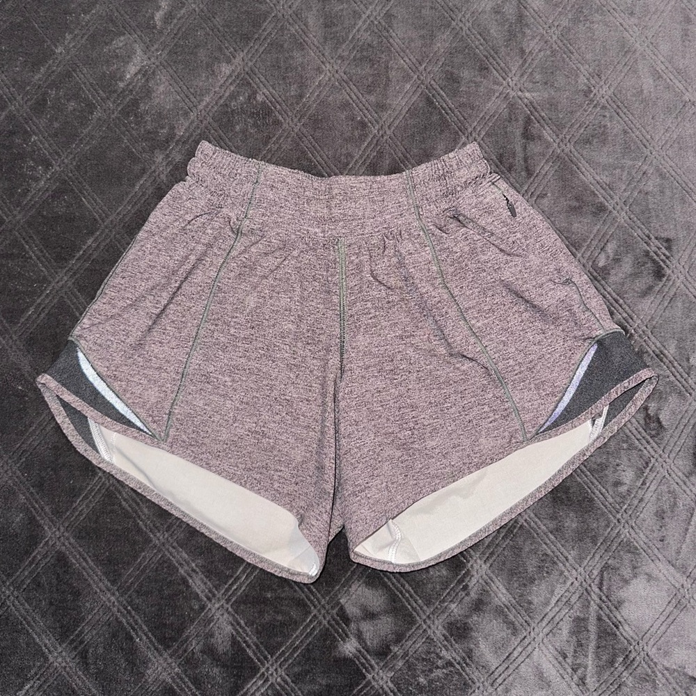 Lululemon *NO LINING* Hotty Hot Low Rise 4 inch Heathered Grey Shorts Size 2